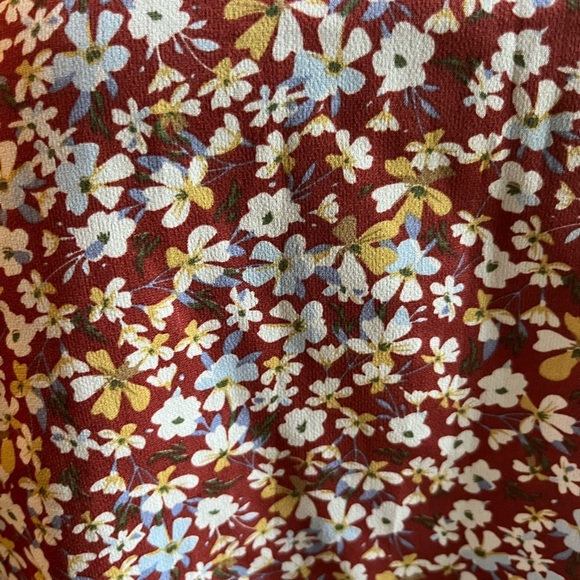 SHEIN rust red floral blouse, size medium. - Picture 7 of 9